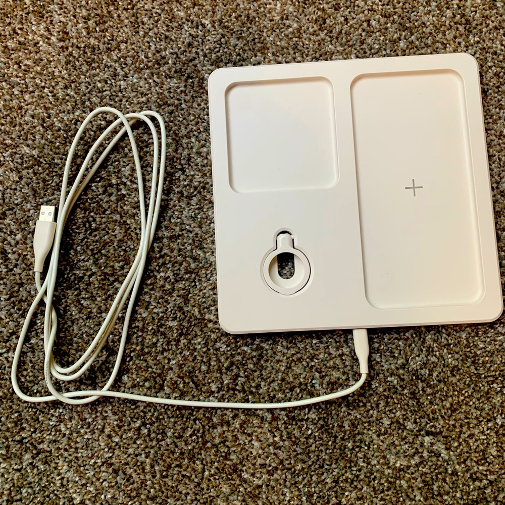 Heyday Wireless Charging Station